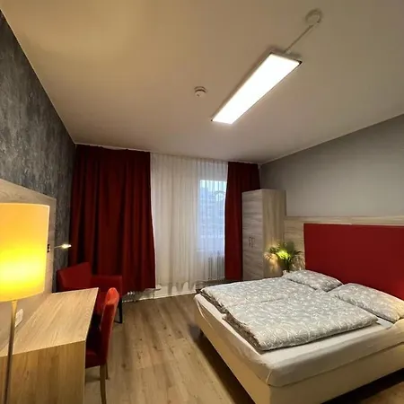 Black Sheep Hostel *