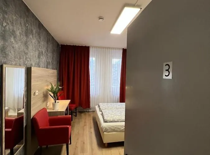 Black Sheep Hostel Kolonia