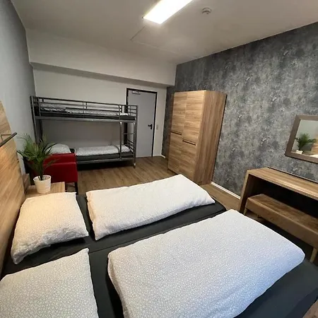 Black Sheep * كولونيا