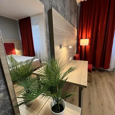 بيت شباب Black Sheep