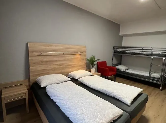 Black Sheep Hostel *