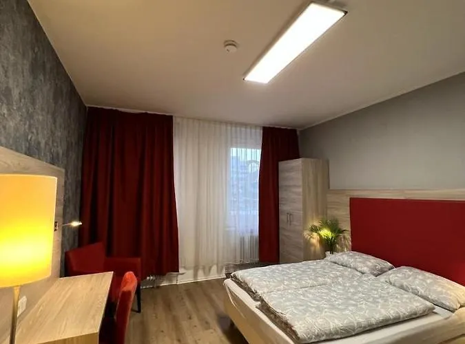 Black Sheep Hostel *